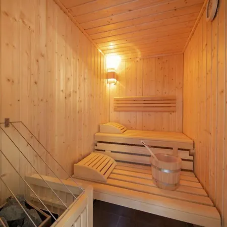 Elegant Near Wildkogel Arena シャレー Neukirchen am Großvenediger