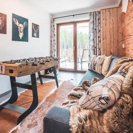 Elegant Near Wildkogel Arena Chalet Neukirchen am Grossvenediger