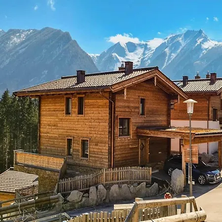 Elegant Near Wildkogel Arena Chalet Neukirchen am Grossvenediger