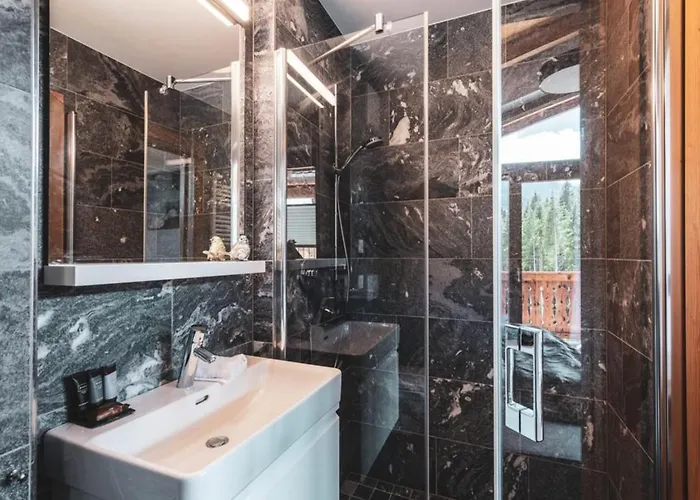 Chalet Elegant Near Wildkogel Arena Neukirchen am Grossvenediger