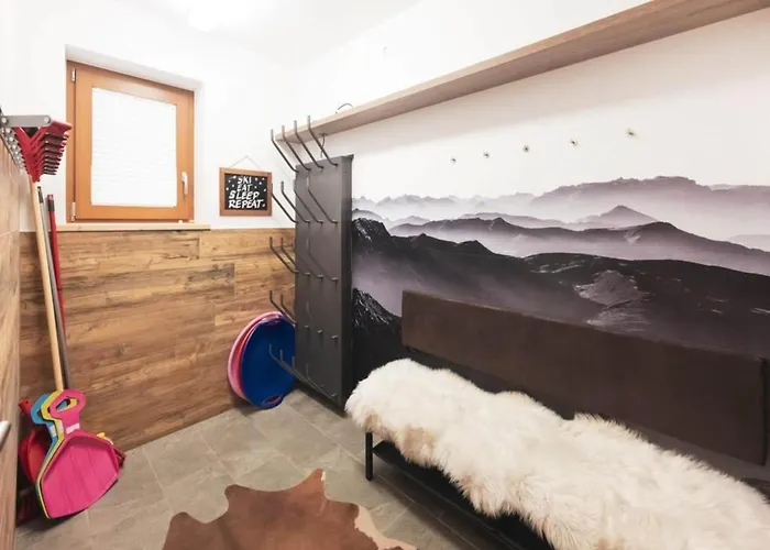 Elegant Near Wildkogel Arena Neukirchen am Grossvenediger